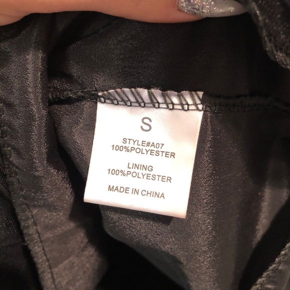 BLACK TULLE SKIRT - Small - Picture 3 of 3